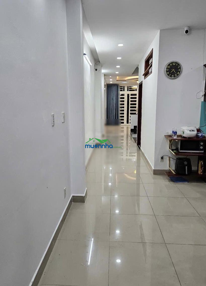 Nhà đẹp kdc phú lợi dt 5x24 có thang máy nội thất cao cấp trục đường lớn 12m giá 9.3ty