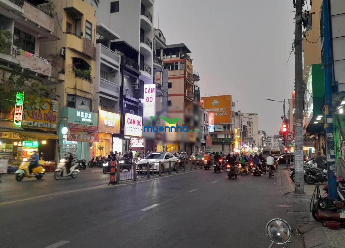 Hàng hiếm. nhà hẻm 2 xe hơi né nhau. dt: 5x14m. vuông vức. nhà cấp 4. có thể ở hoặc xây tòa nhà - 3