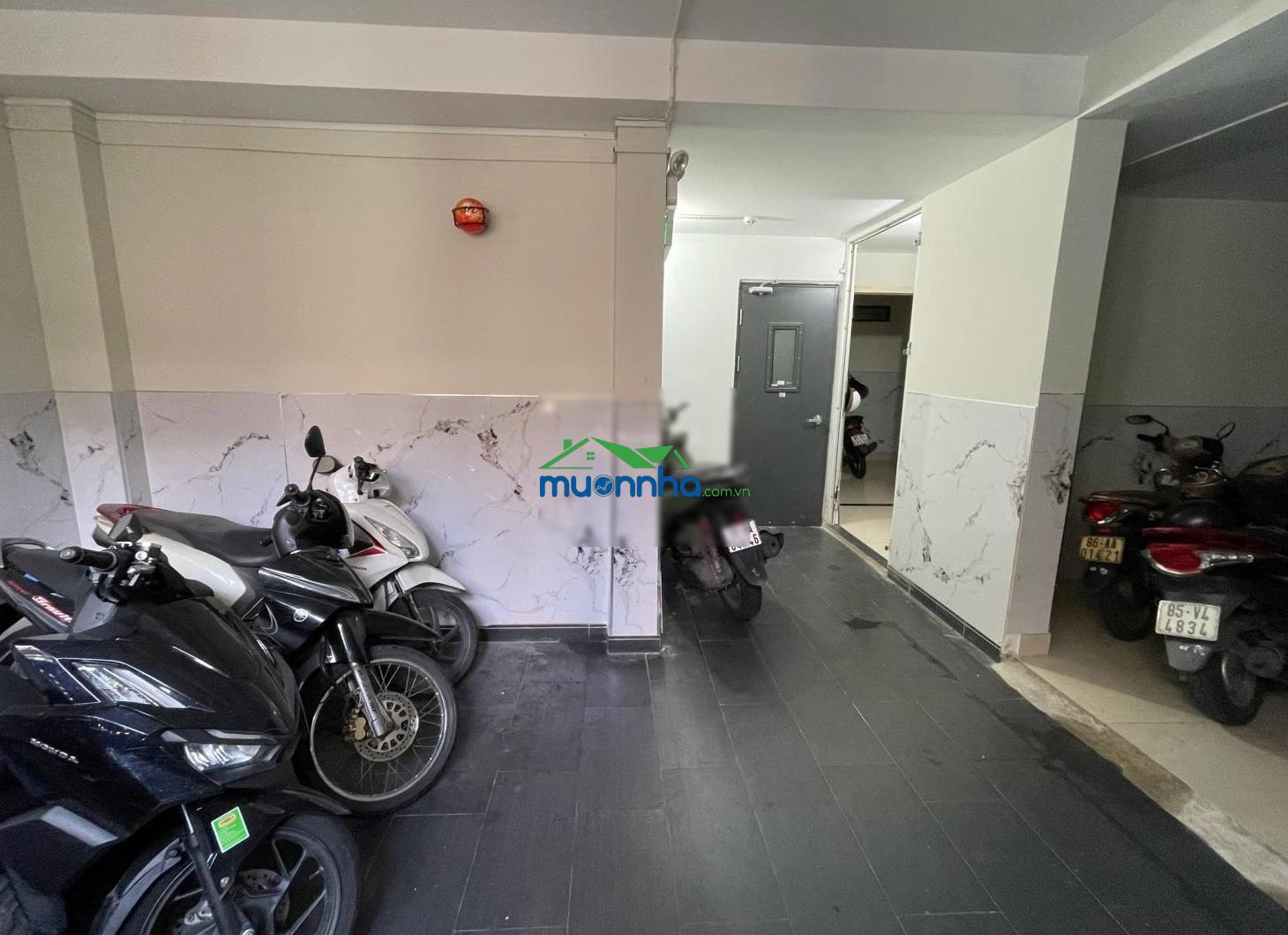 Chính chủ bán chdv 11p cho thuê 60 tr/ tháng giá 11.9 tỷ
