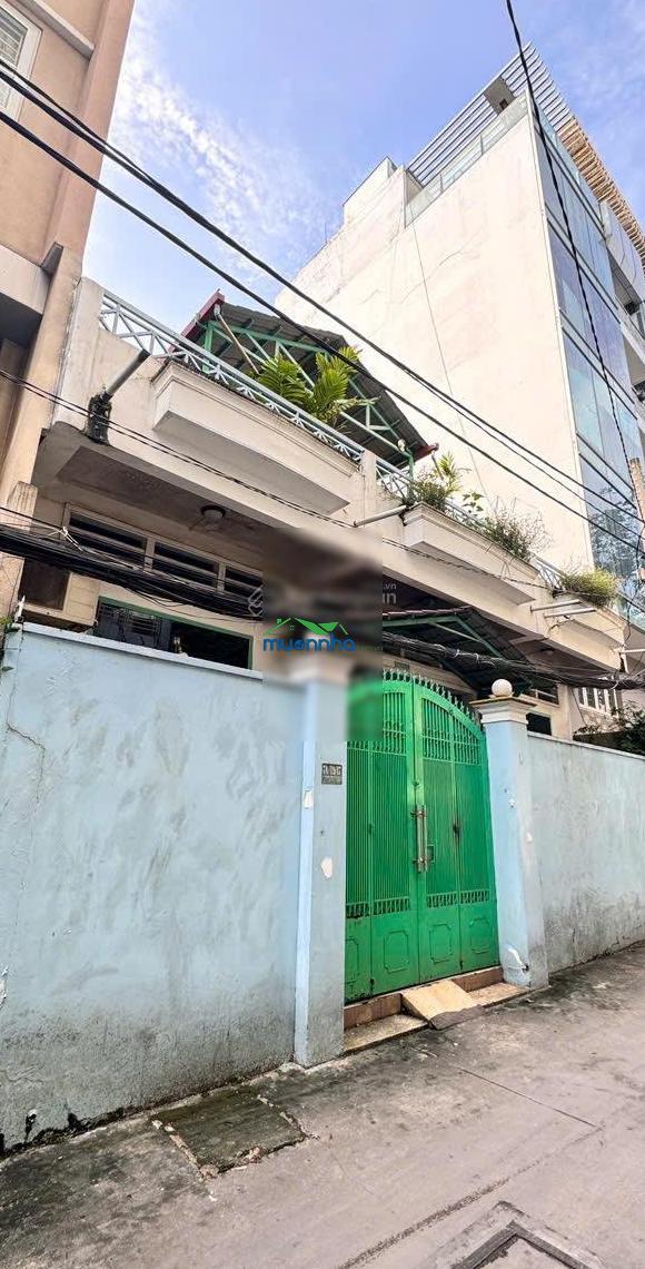 Bán nhà hxh thành thái q10, dt: 10x12m, cấp 4 tiện xây biệt thự mini giá: 20 tỷ.
