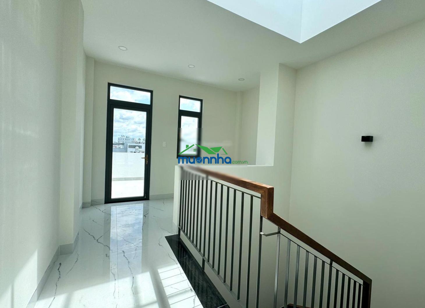 Chủ gởi bán căn nhà hẻm 140 vườn lài, dt 4x15 xây 1 lửng 3 lầu, nhà mới vào ở ngay