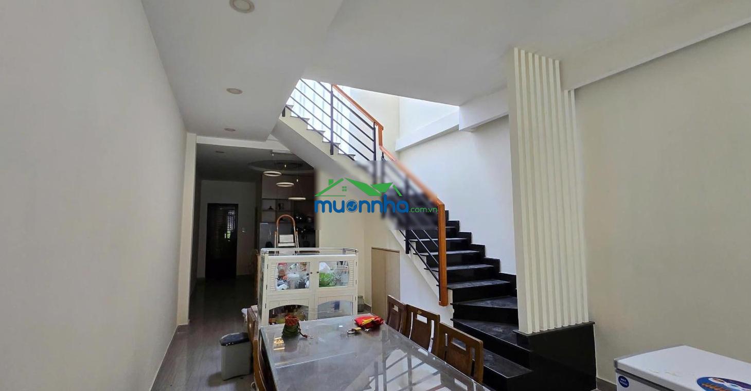 Bán nhà khu sân bay hxh nguyễn văn công, p. 3, dt: 4.1*17m, 2 tầng, giá: 7 tỷ - 4