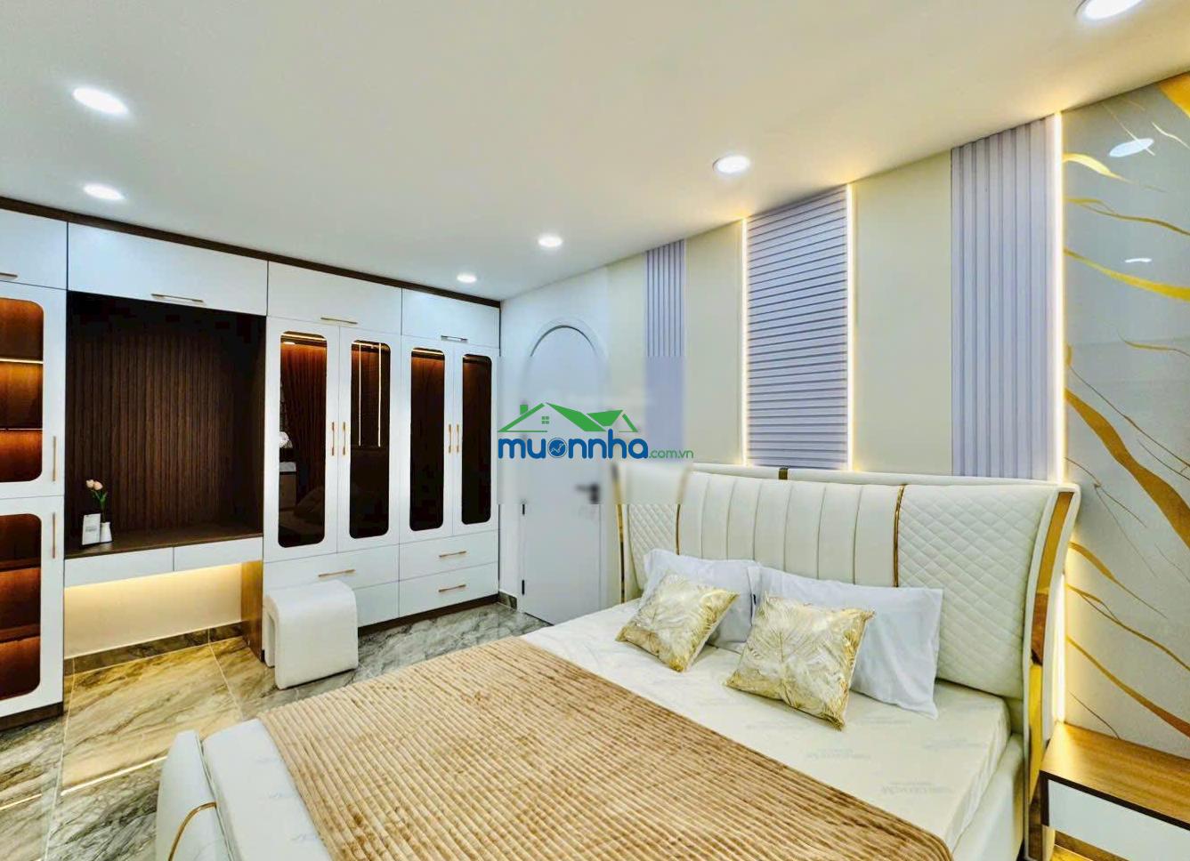 Hẻm 1/ đường ngô quyền, p8, q10 dt 86.5m² hẻm 8m hđ thuê 19tr/th hẻm 8m sổ hồng riêng
