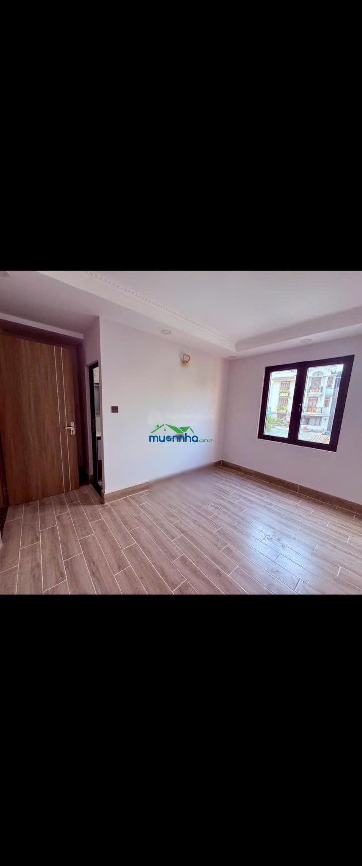 Chinh chủ gửi bán căn nhà 1 lửng 2 lầu +sân. thượng gồm 4 phòng ngũ 5 tolet tổng diện tích sàn 149m - 3