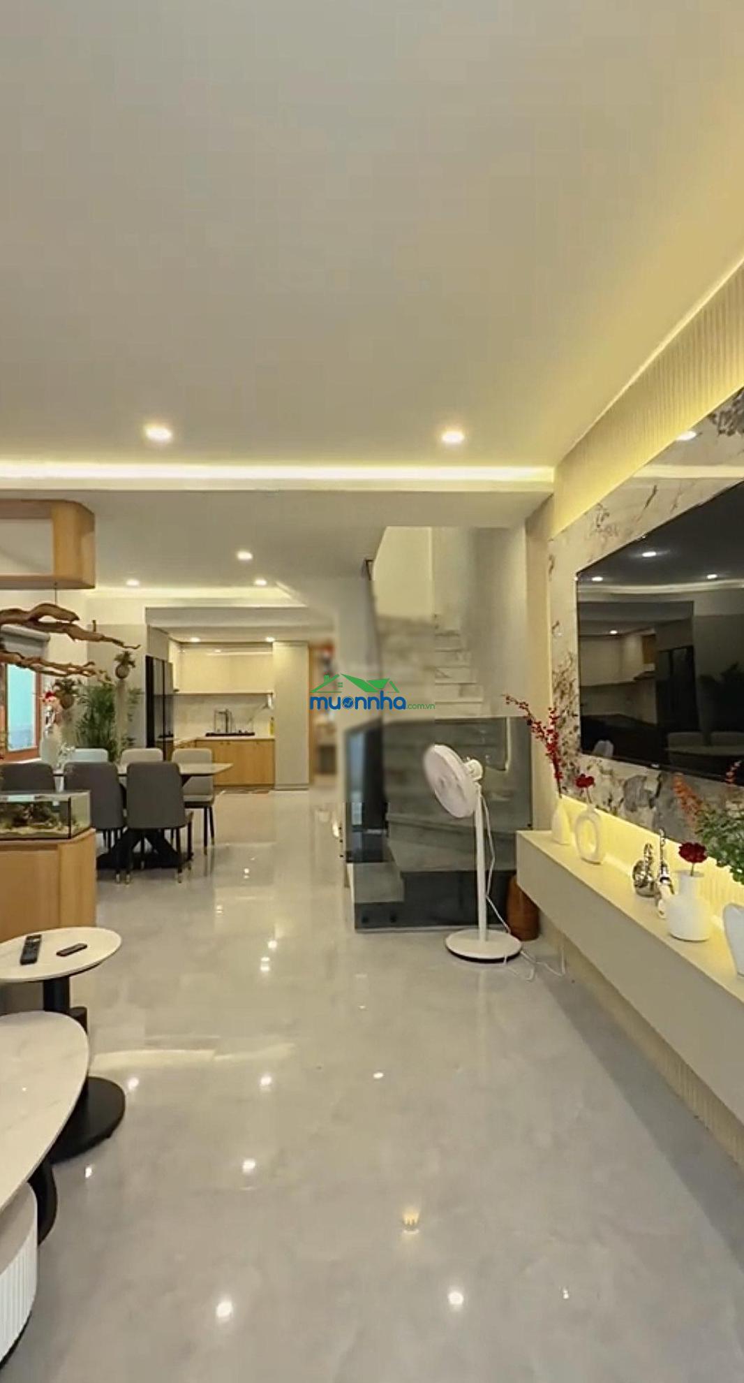 Chị vân bán gấp căn nhà hẻm 1/ đường phạm thế hiển, quận 8