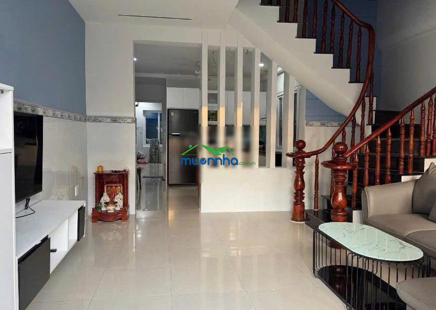 Chỉ 4 tỷ hơn ít nhà hxh thông kdc sài gòn mới 60m - 2 tầng kiên cố - 4