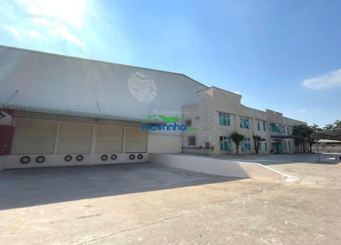 Cho thuê kho xưởng 6500m2. giá 530tr/th. tại tân hiệp, tân uyên, hcm. lh 0934 794 *** mr long