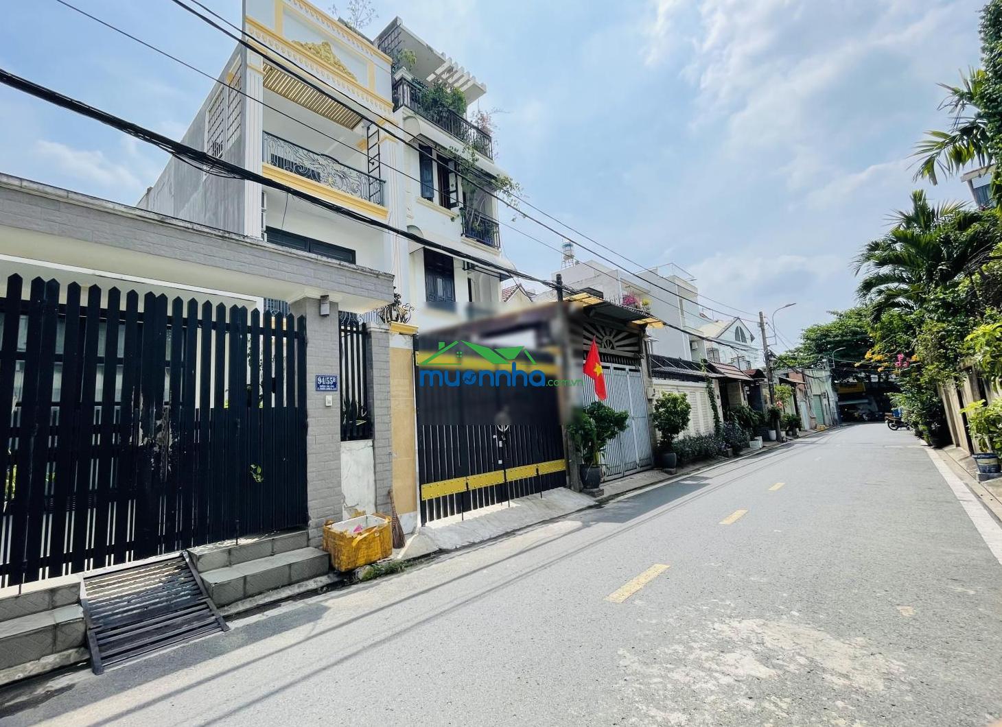 Nhà 3 tầng hẻm sang trọng - nhánh đỗ xuân hợp - p. phước long b - 90m2