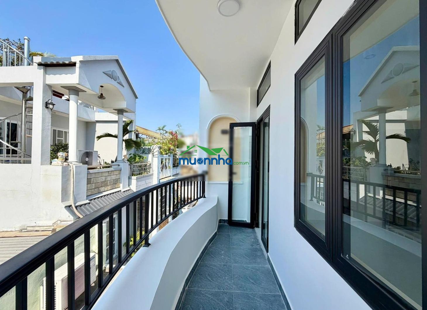 Nhỉnh 8 tỷ, nhà mới 5pn gần 60m² sát hẻm xe hơi thông, gần chợ cây quéo, phú nhuận