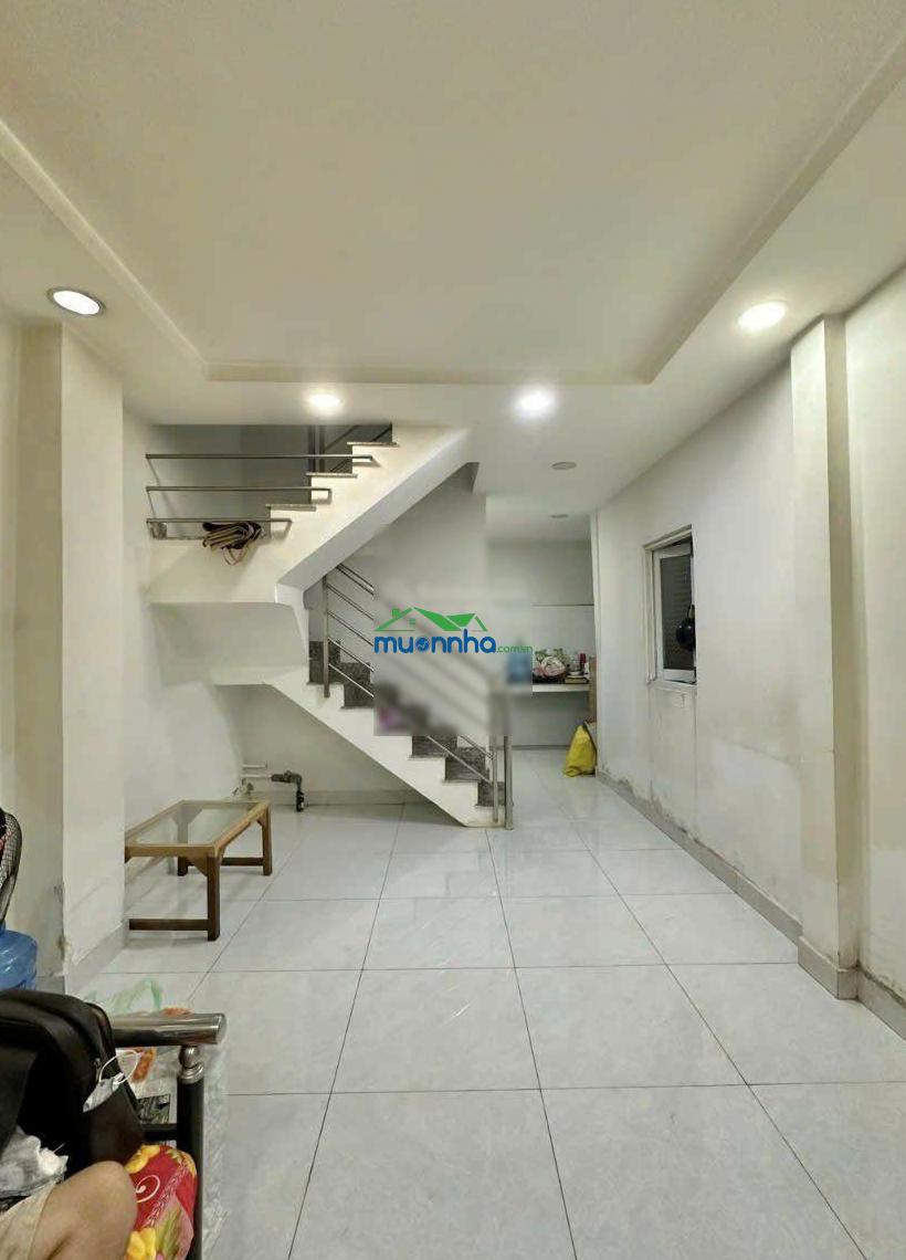 Sát mặt tiền lê hồng phong quận 10. gần việt nam quốc tự. 4 tỷ 8 - 3