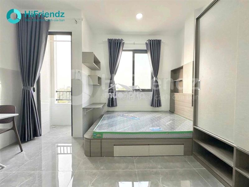 Studio ban công full nội thất máy giặt riêng ở lã xuân oai gần khu cnc