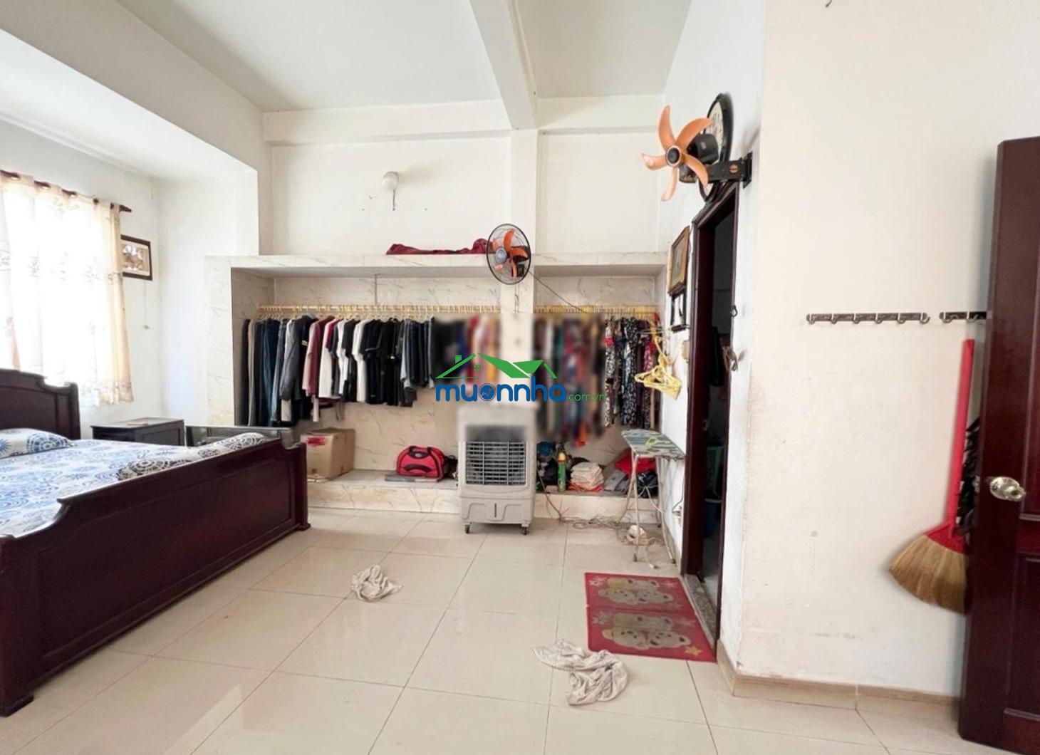 Bán nhà tân thuận - dt: 5mx12m - 3 tầng 4 phòng ngủ - sân thượng - 2 mặt tiền - chỉ 5.6 tỷ - 2