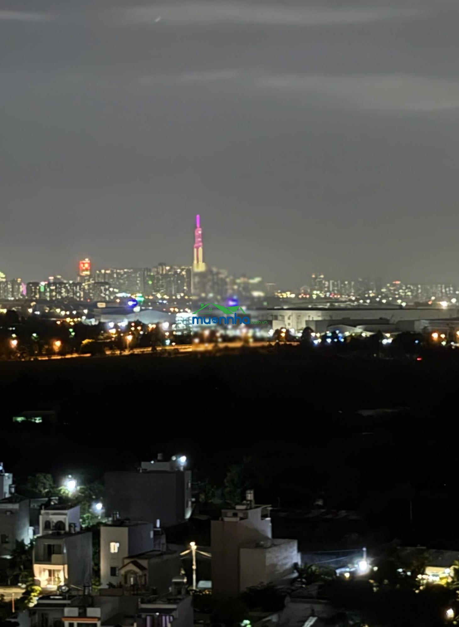 Chính chủ bán căn hộ 2pn+ 69m2 căn góc full nội thất chỉ 3tỷ vin q9