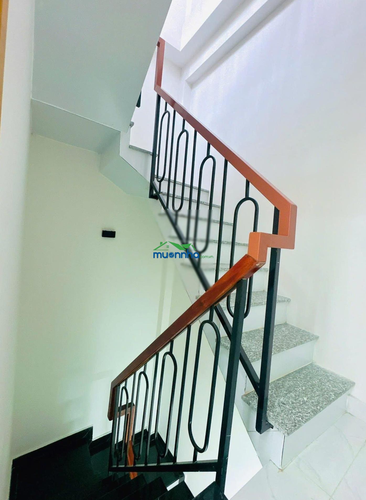3.88 tỷ sở hữu ngay nhà đẹp 3 tầng âu dương lân trung tâm q8