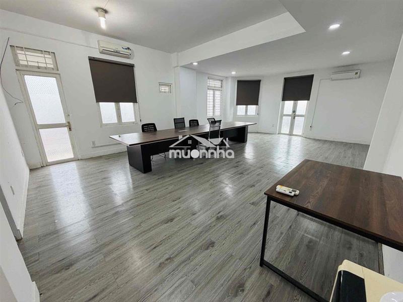 Cho thuê văn phòng 60 - 90m2 ở căn góc khánh hội q.4 giá chỉ 15tr