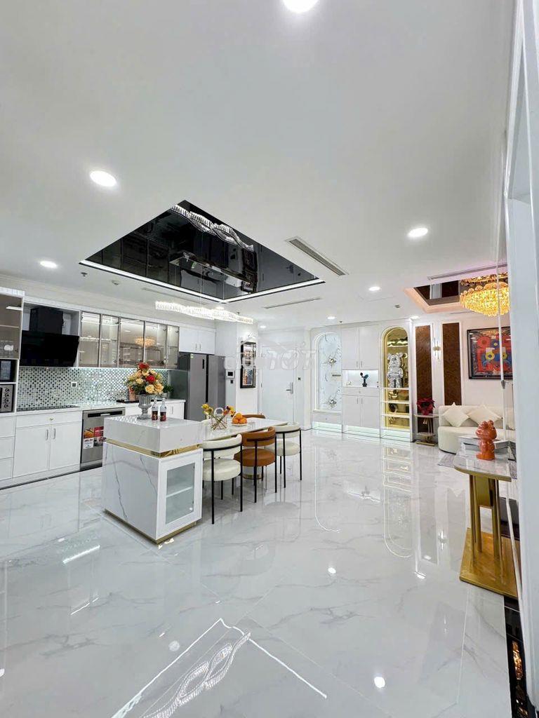 Bán căn hộ 2pn nội thất cao cấp, view đẹp vinhomes central park
