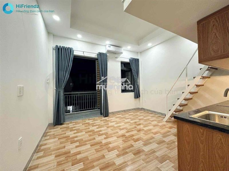 Duplex ban công rộng thoáng thuận tiện ra xa lộ hà nội, lê văn việt