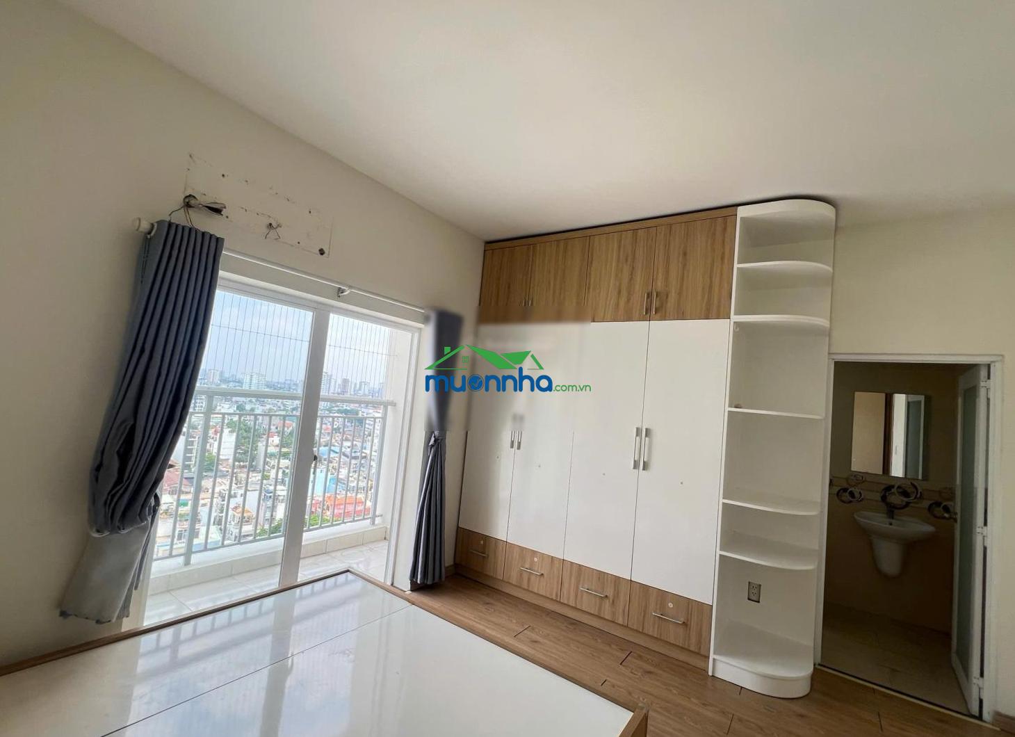 Quá hot cho thuê chcc oriental plaza 685 âu cơ, dt 89m2 2pn, 2wc 12tr, nhà đẹp lh 0779 072 ***
