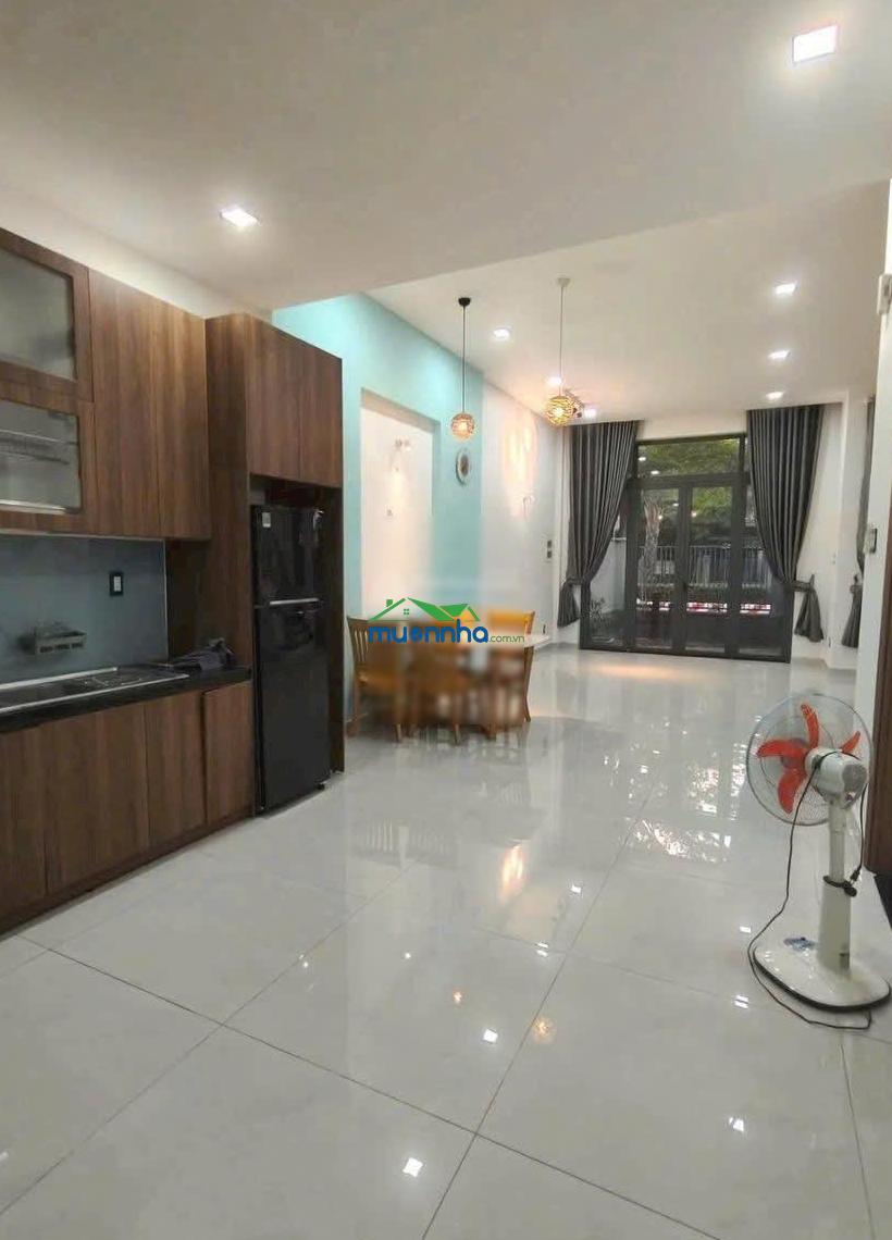 Cho thuê nhà khu thương mại và dịch vụ phú mỹ 1 trệt 2 lầu dt 7x17m đầy đủ nội thất giá 16 triệu