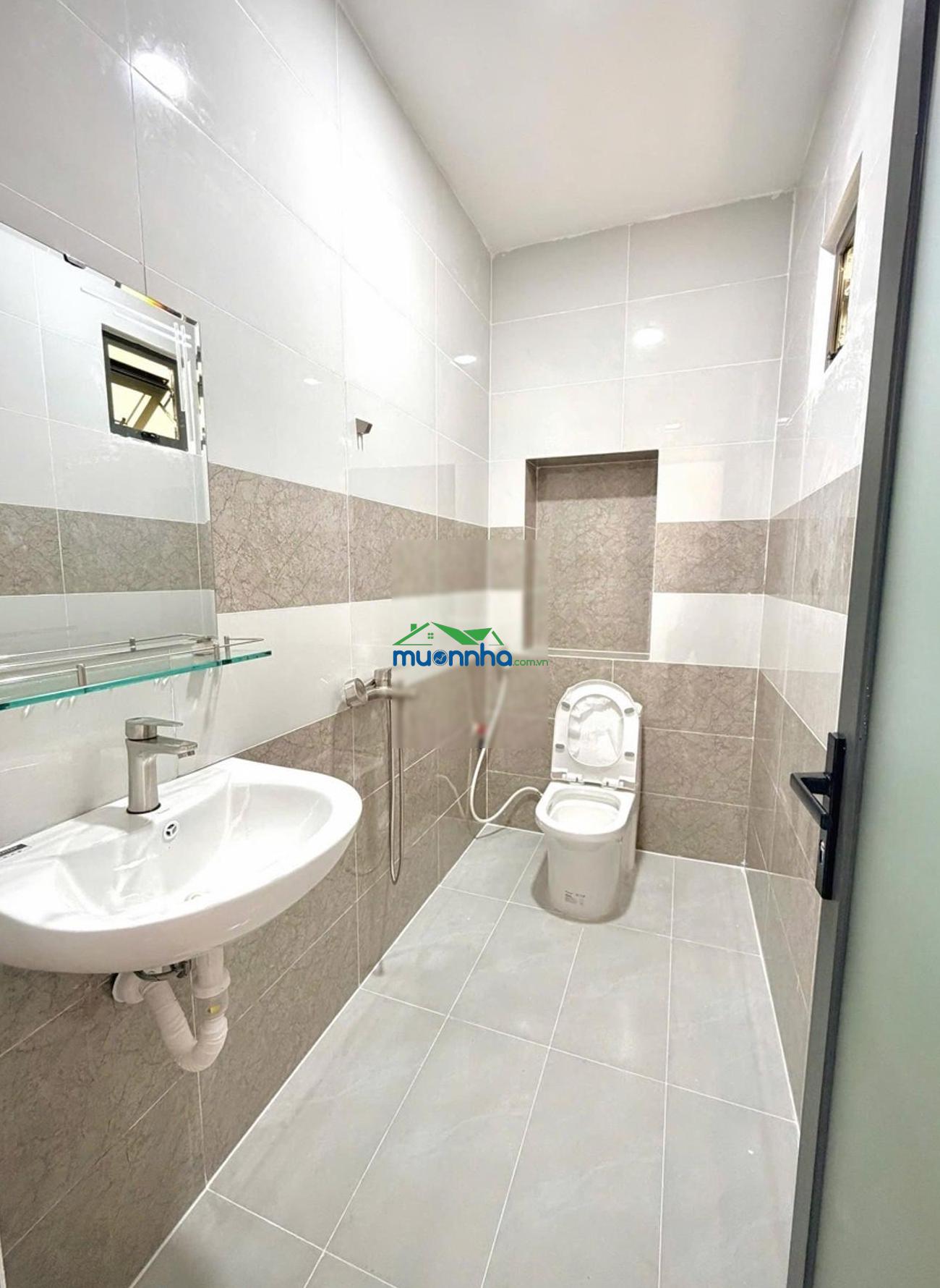 Chủ gấp bán nhà bình tân hiếm - kế tên lửa - 50m2 - 2 tầng - đường trước nhà 4m thông - 4 tỷ - 4
