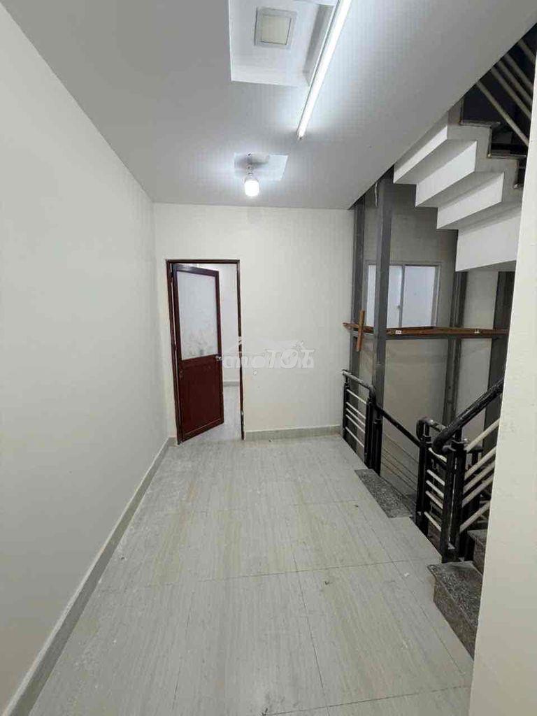 Nguyên căn hxt ni sư huỳnh liên (4x13m 2 lầu đúc )