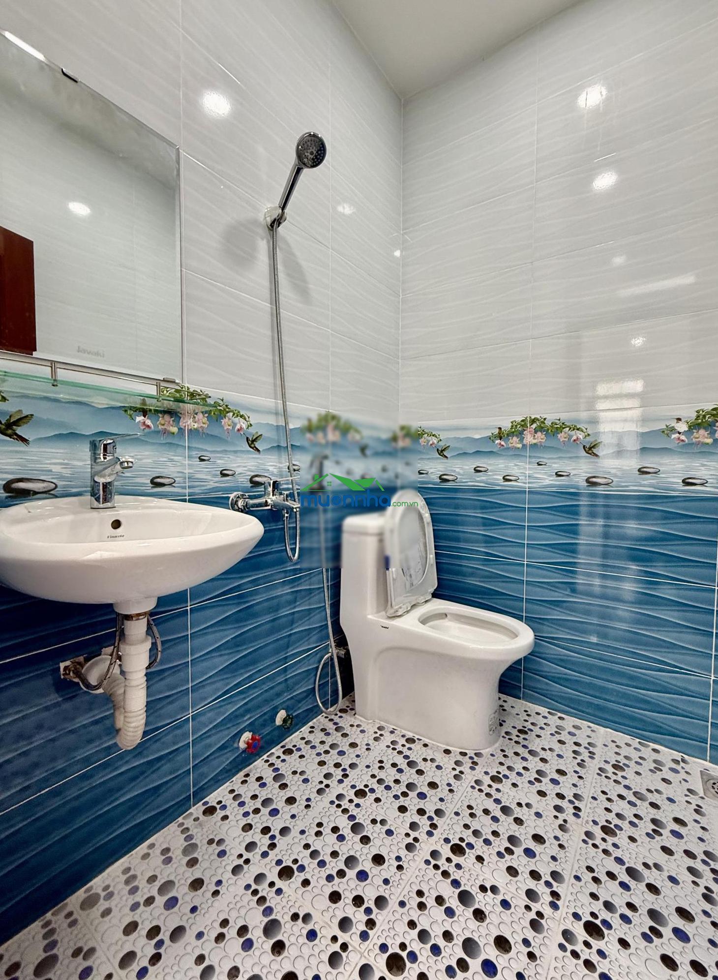 Nhà hxh ni sư huỳnh liên p10, 3x18, nở hậu 4.7m, 55m2, 1 lầu 3 phòng ngủ, 5.49 tỷ tl - 2