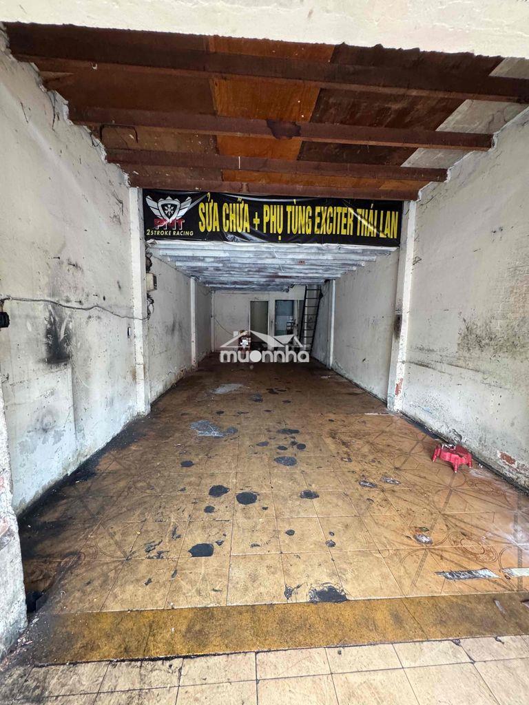 Cho thuê nhà , mặt tiền dt 4m10x26  gác lửng 2 mặt trước sau - 3