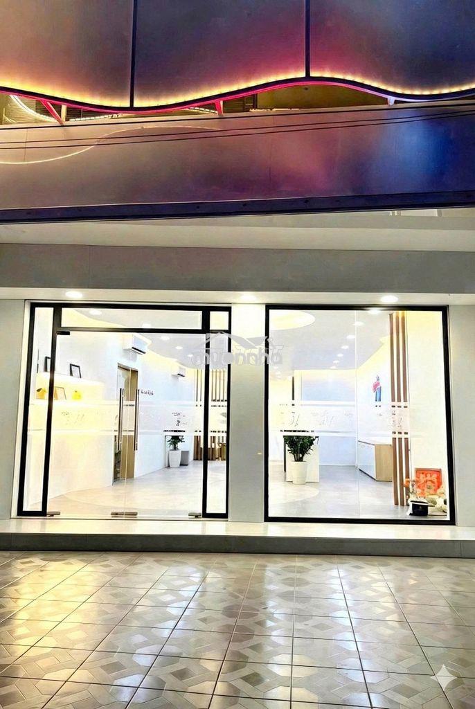 Siêu phẩm ốp kính-235a hoàng hoa thám, p.13, q.tb -sàn suốt-dtsd 450m2 - 2