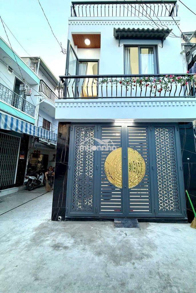 Bán nhà sổ hồng riêng đường chiến lược: 4mx8m đúc kc 1 trệt 1 lầu