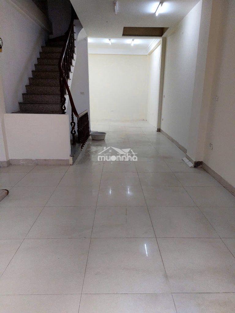 Cho thuê nhà ngõ 20 phố nghĩa đô. diện tịch 45m2 x 5 tầng, 18 triệu - 2