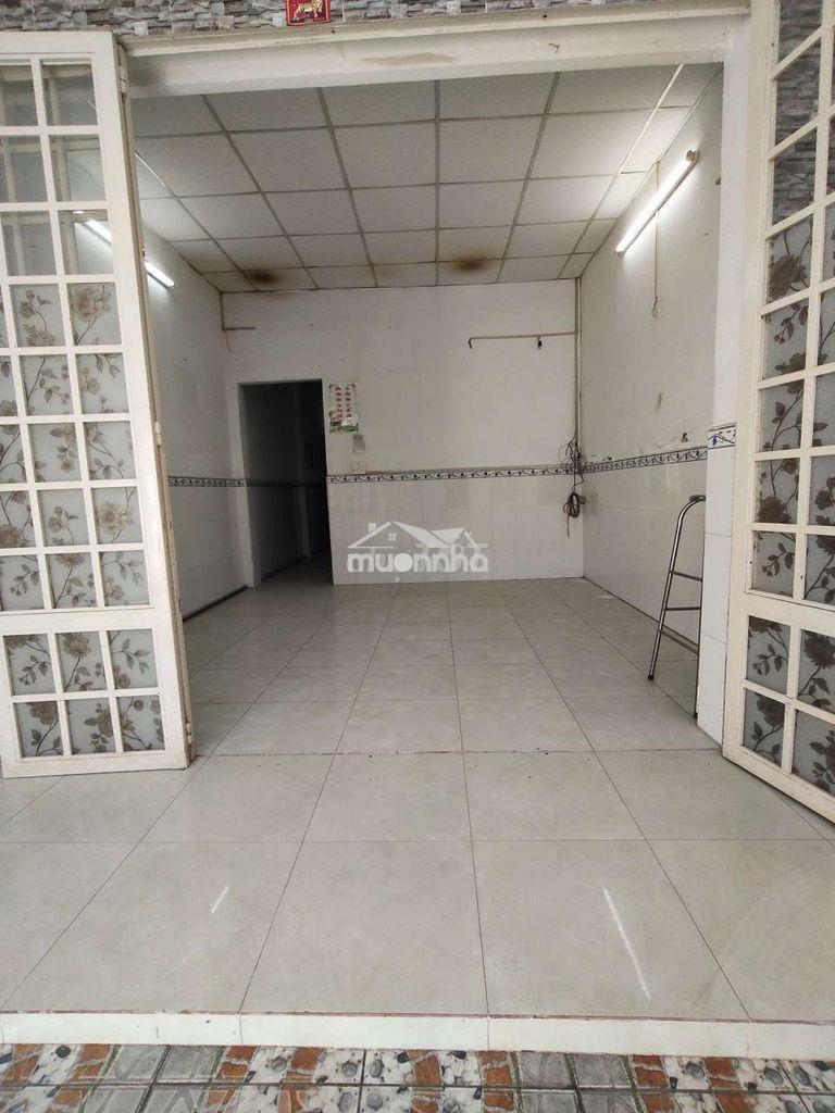 Nhà thuê 4 x18m 2 phòng ngủ đường bà cả ấp 5 xã đa phước bình chánh  - 2