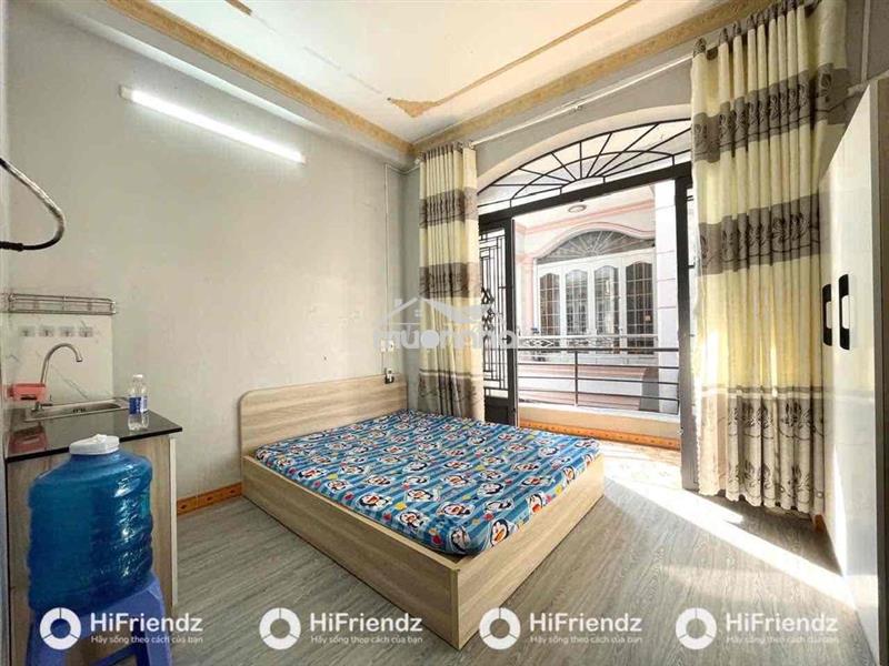 Phòng bancol mới đầy đủ nội thất ngay tên lửa