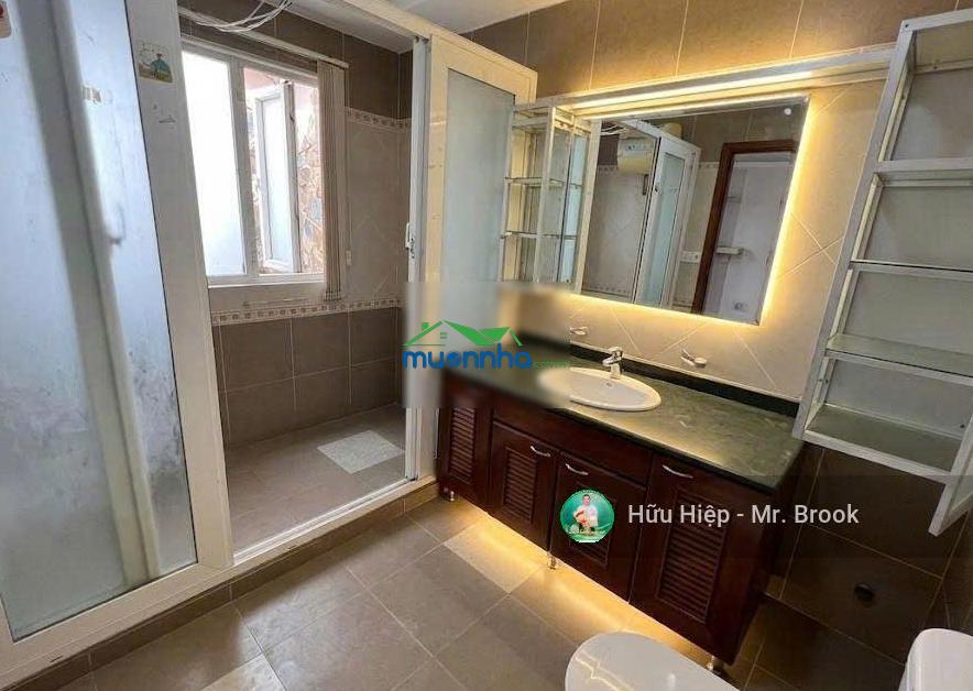 Bán nhà trung tâm quận 3, gần nguyễn đình chiểu, 4 tầng, dt 81m², ngang 7,3m, dòng tiền ~1,2 tỷ/năm