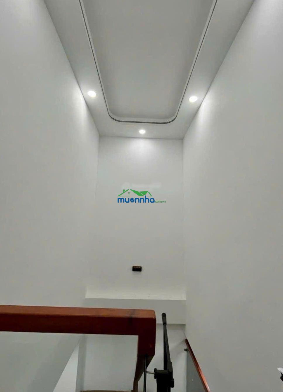 Hẻm 1 sẹc xe tải thông, 58.1m2 công nhận 3pn, nhà đẹp ở liền gần bốn xã giảm còn 5.3 tỷ tl