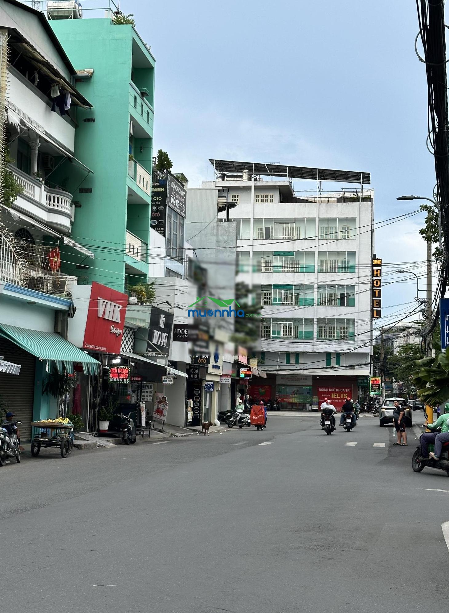 Mặt tiền kinh doanh tại cách mạng tháng tám 65 m2, đang cho thuê. 19.5 tỷ - 3