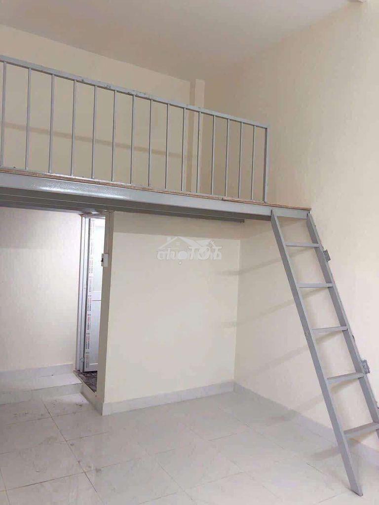 Tìm nữ ở ghép