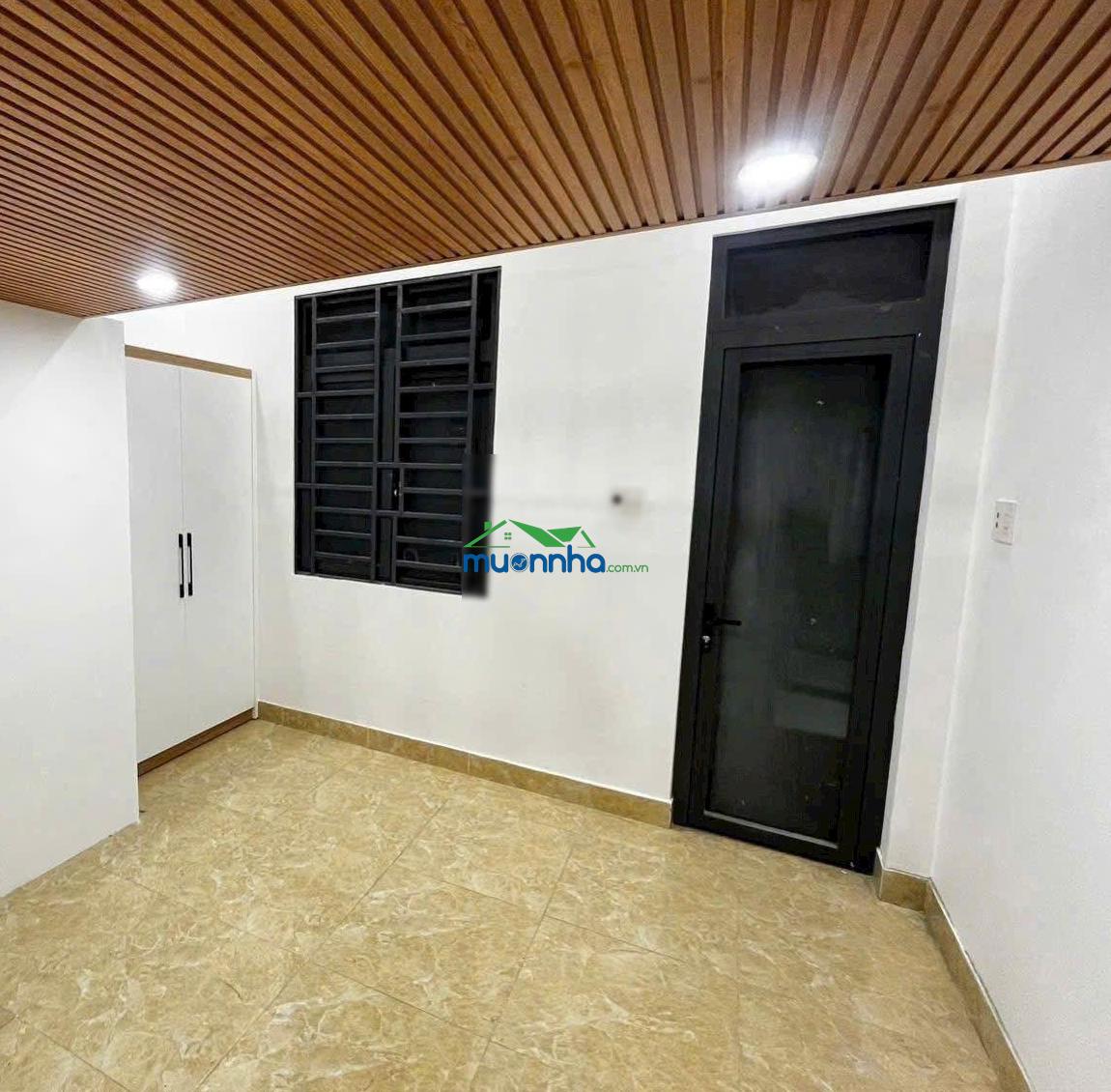 Bán nhà sổ hồng riêng giá sinh viên dọn vô ở liền