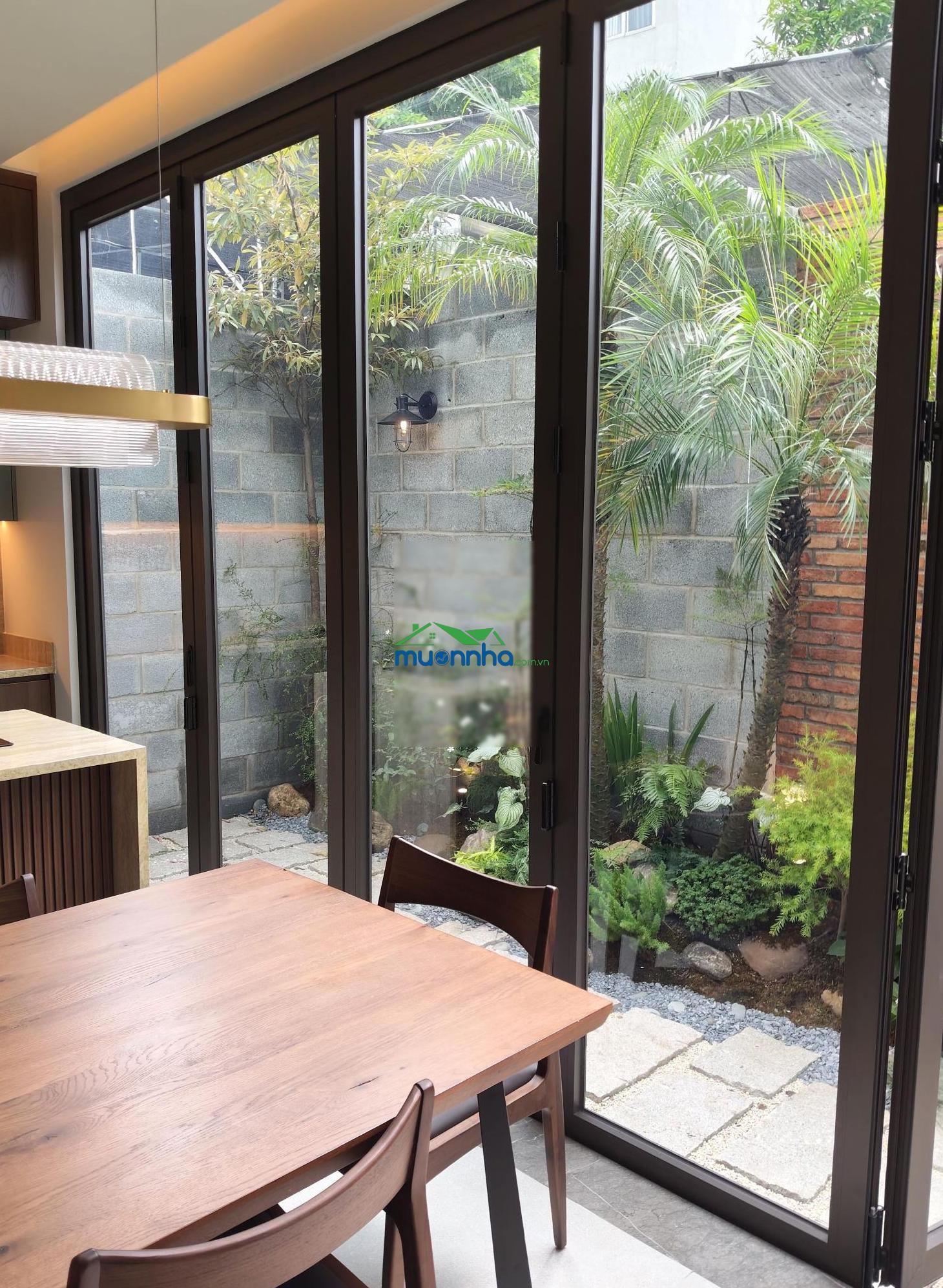 Nhà đẹp như villa mới hoàn thiện có thang máy, tặng full nội thất sang trọng xách valy vào ở ngay