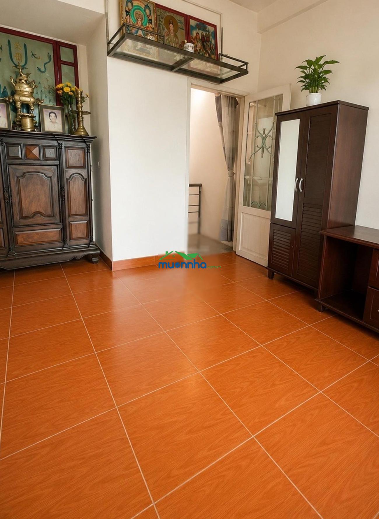 Bán căn nhà đối diện trường thcs nguyễn thái bình. cạnh chợ bình hưng. - 2