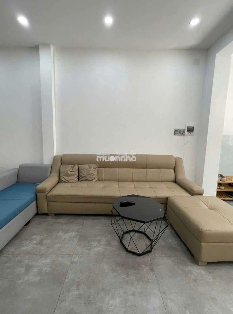 Nhà lạc long quân 4 x 14m 3 tầng đúc hẻm xe hơi