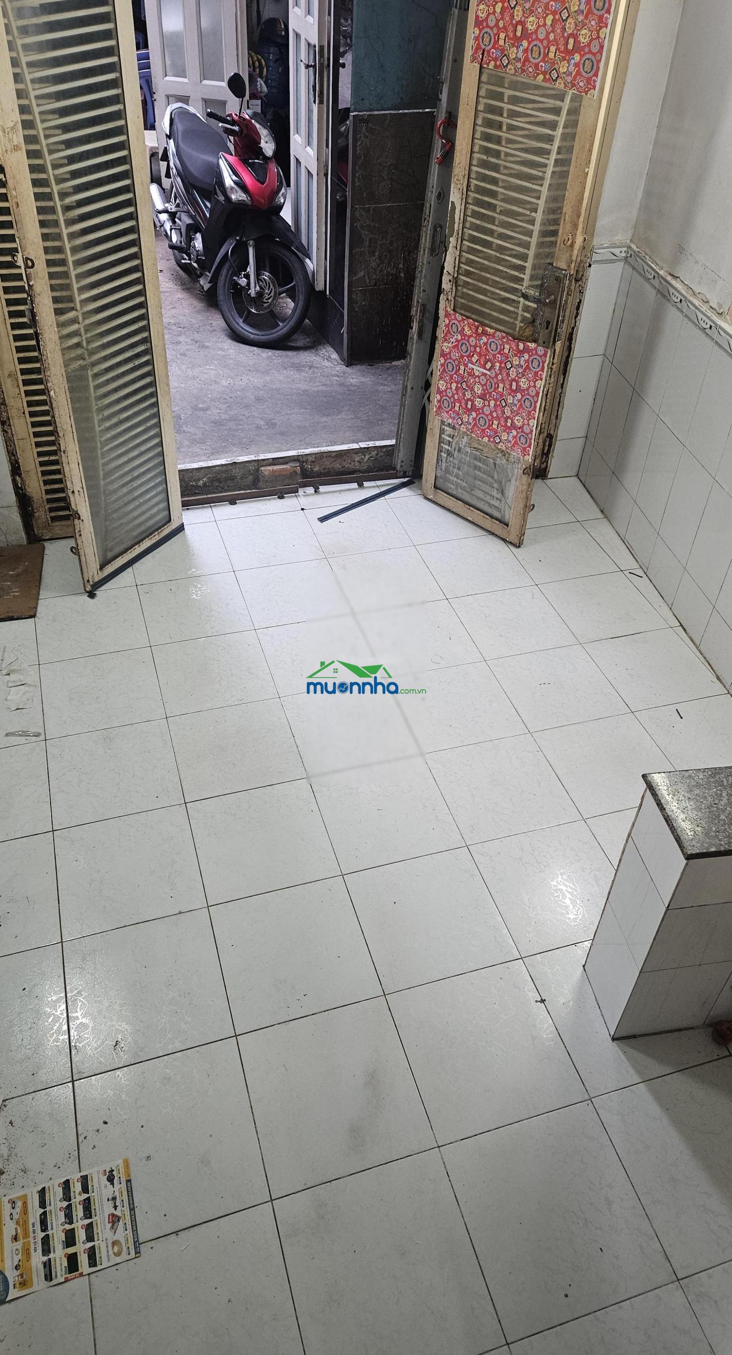 Nhà 3 tầng đúc, hẻm vip âu dương lân, p.3, q.8, shr, kdc hiện hữu. chỉ 2 tỷ 380 (tl). - 4