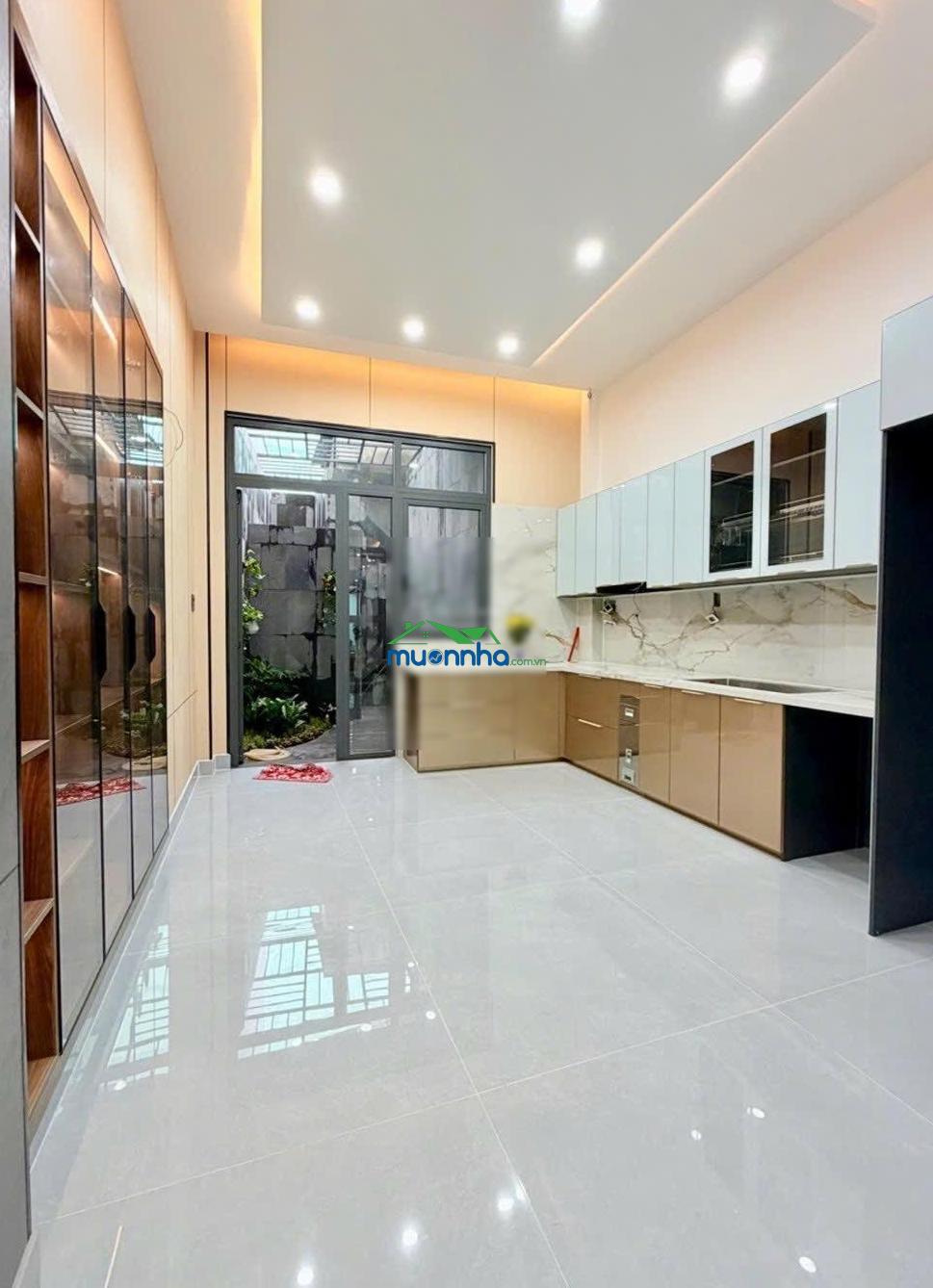 Khó tìm căn thứ 2 trong tầm giá này, đối diện cv tao đàn q1 đường ntmk trung tâm q3 - 2
