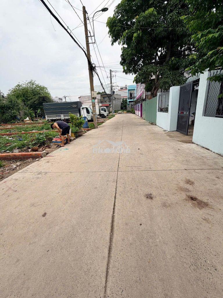 Em chuyên tư vấn mua bán nhà đất hóc môn,anh chị liên hệ  em nhé - 4
