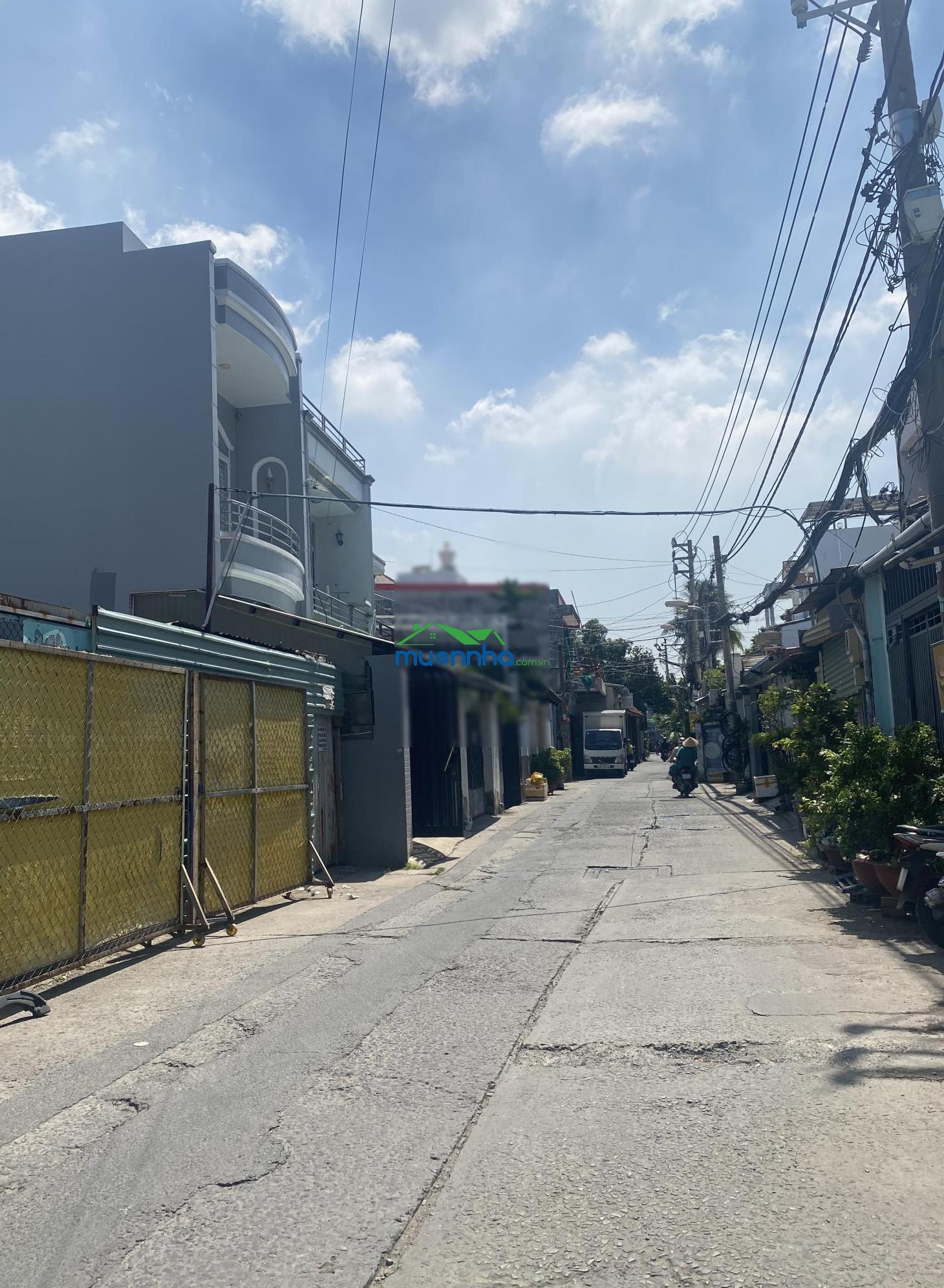 Bán nhà 3 lầu 60m2, 3,9 tỷ ngay tô ký phường đông hưng thuận quận 12 - 3