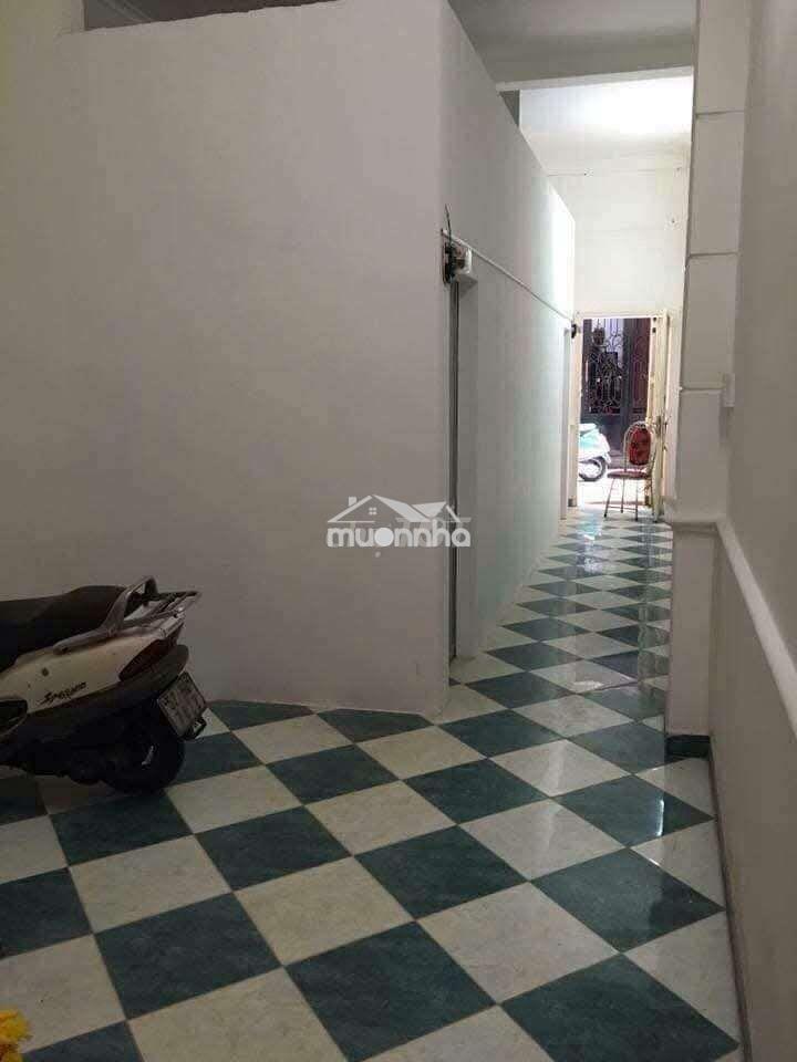 Chính chủ cho thuê phòng q5 giá 2tr tolet riêng