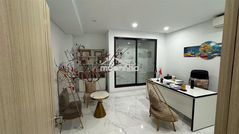 Cho thuê tầng 1 dt : 70m2 , giá siêu tốt tại lê trọng tấn,thanh xuân .