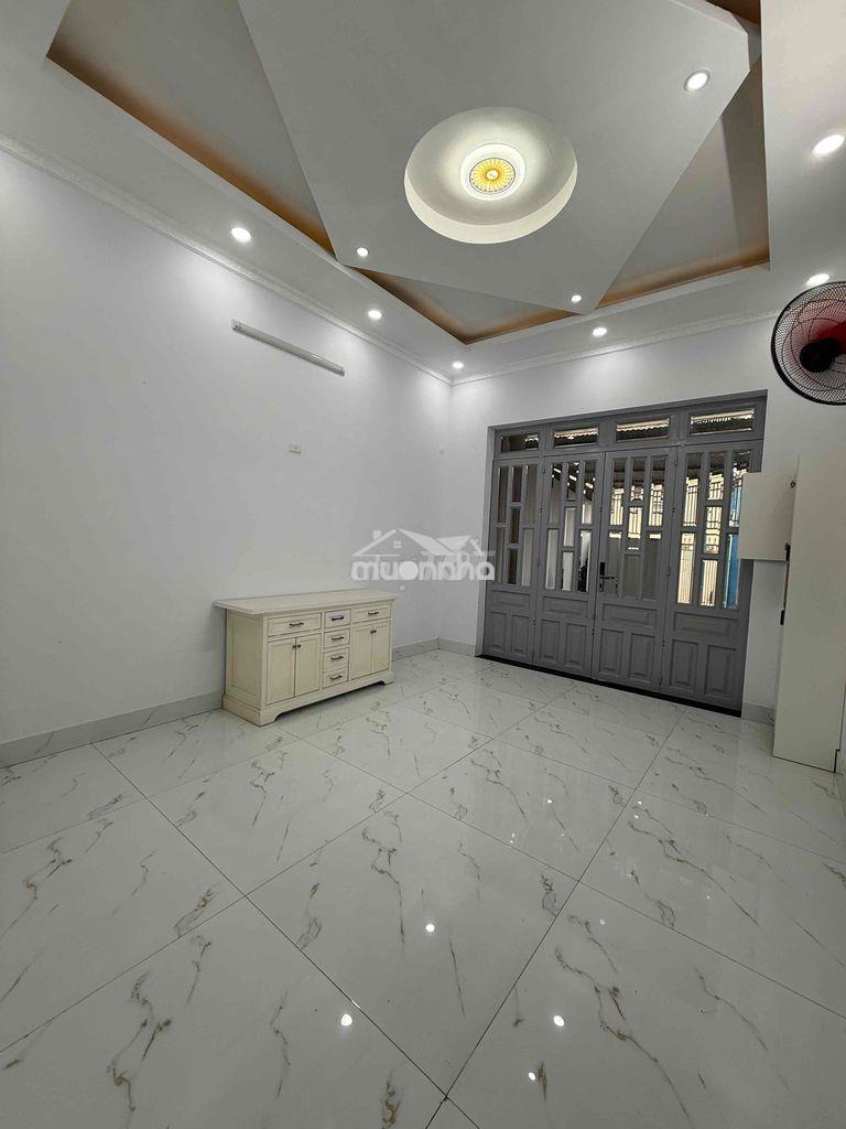 Bán nhà 110m2 thổ cư 100% đường xe hơi 3 pn