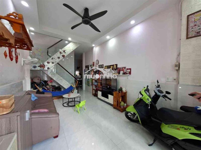 Bán nhà phú định q8- 55m2- ngang 3m6- 2 tầng-shr-3tx-chính chủ gấp bán