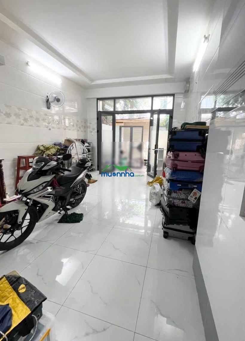 Mới 99% - đường số 1 tên lửa (4x16m) - 3 tầng 4pn - giá 4,950 tỷ tl. - 4