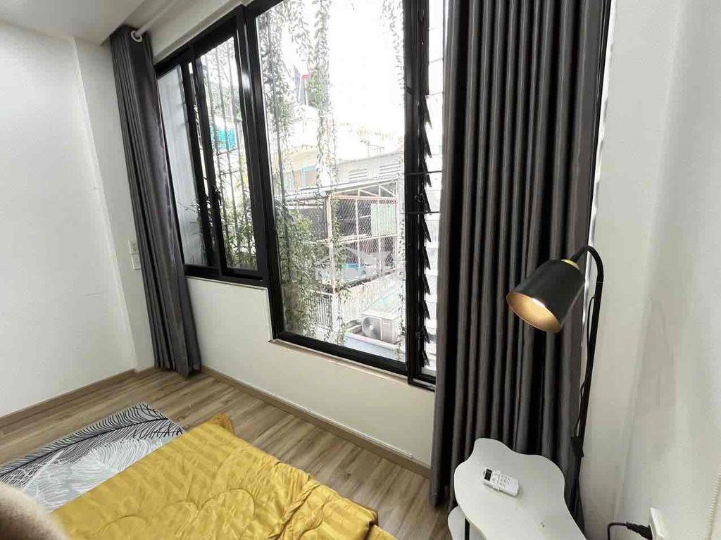 Phòng trọ 20m2 ngay ngã 4 phú nhuận,  có view cửa sổ lớn - 3